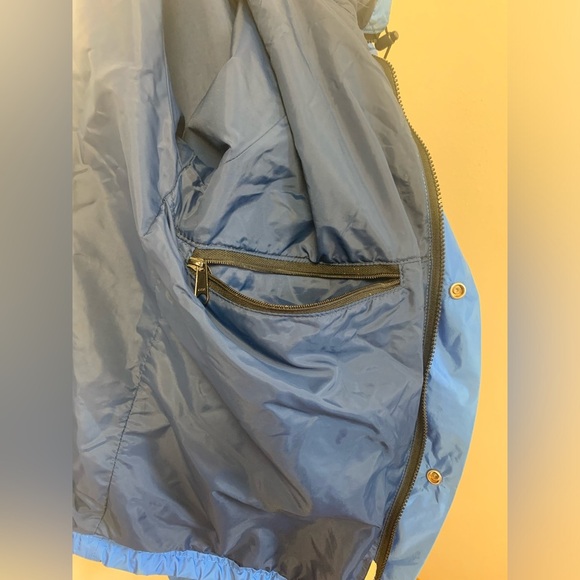 Campmor brand vintage Women's Hooded Jacket - Picture 12 of 15